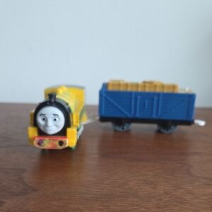 Thomas & Friends Talking Victor 2011 Motorized Engine Mattel Train Tank 